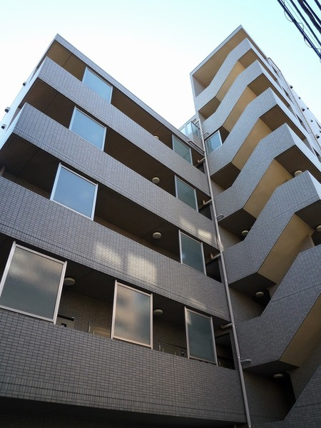 ルーブル野方弐番館の外観|きれいな外観です