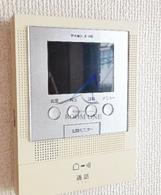 ハイツ大室のセキュリティ|モニター付きインターホンです。