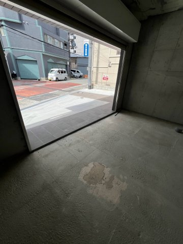 大阪市福島区海老江２丁目の店舗一部の駐車場