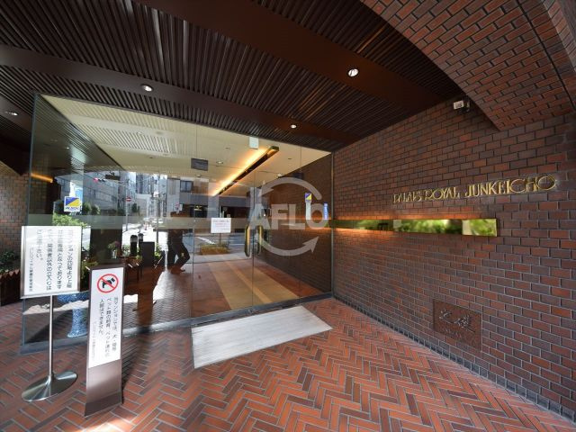 パレロワイヤル順慶町のエントランス|パレロワイヤル順慶町　エントランス
