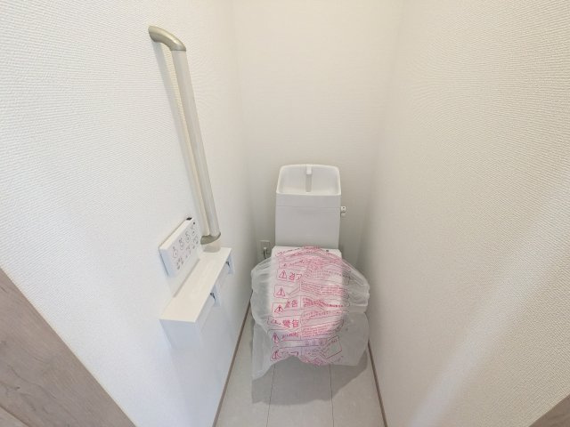 ひたちなか市津田2612番　新築戸建のトイレ|高い節水性能で、水道代を大幅にカット。環境とお財布に優しく、家計をしっかりサポートします。