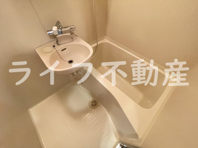 ロータリーマンション長田東の浴室
