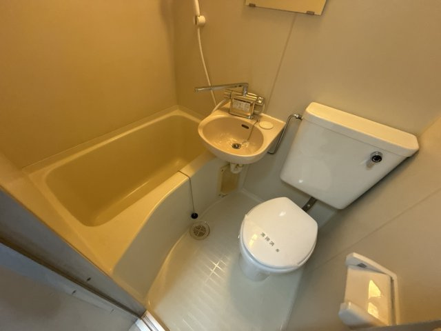 パレス西中島の浴室