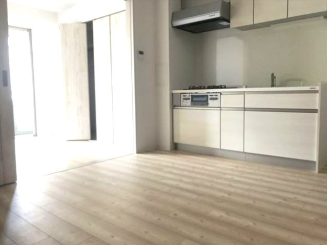 神戸市中央区日暮通４丁目の賃貸マンションの居間・リビング