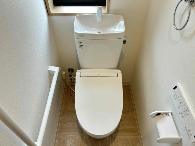 西宮市上甲子園４丁目の賃貸マンションのトイレ