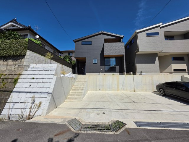 中山鏡が丘の外観|当日内覧可能です
お急ぎの方はお電話下さい
