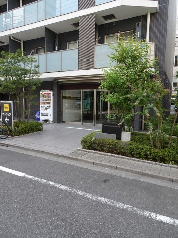パークハビオ上野3丁目のエントランス
