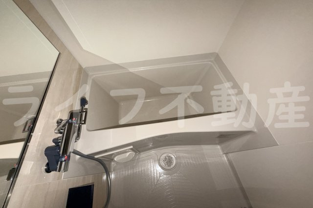 プレサンス東小橋エレディータの浴室|コンパクトで使いやすいお風呂です