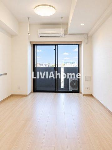 大田区萩中１丁目の賃貸マンションの居間・リビング|同シリーズの参考写真です。実際の設備・内装は現況を優先とさせていただきます。