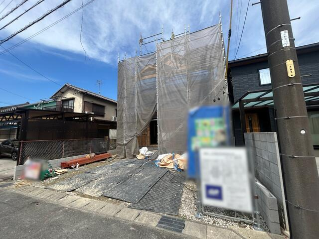 仲介手数料無料）愛西市大井町宮新田３６番　A号棟の外観|★並列駐車３台可能！（車種に…