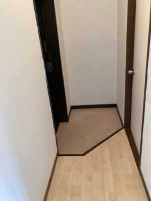 【玄関】 | ディアコート御宿 | 参考：301号