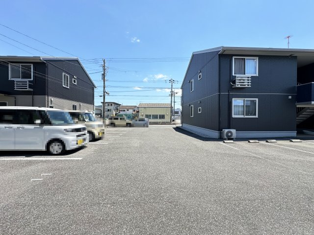 ホープAの駐車場