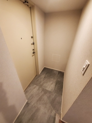maison chroloの玄関