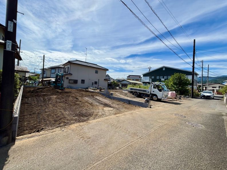 秦野市沼代新町新築戸建て　3号棟の前面道路含む現地写真|前面道路含む現地写真です