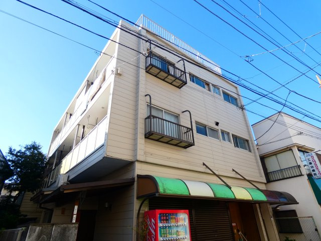 石渡マンションの外観