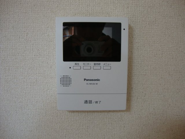 シャトーエトワールの設備|カメラ付インターホン