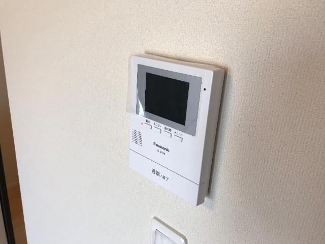 コバルトアワーの内装|カメラ付インターホン