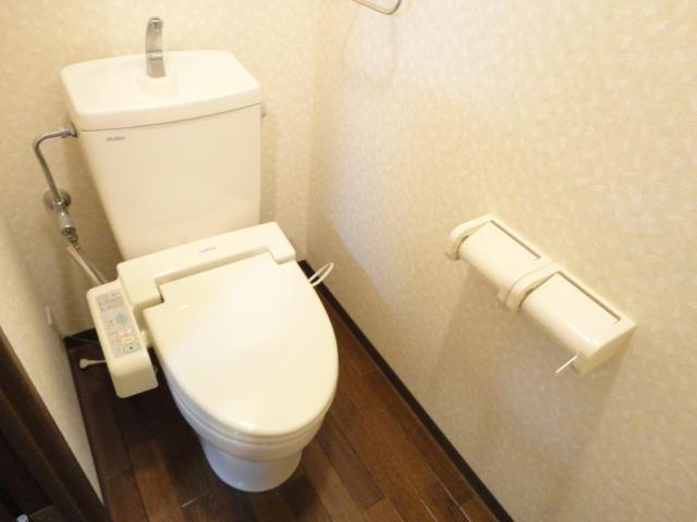 グランチェスタ戸田公園のトイレ|シャワー付トイレ