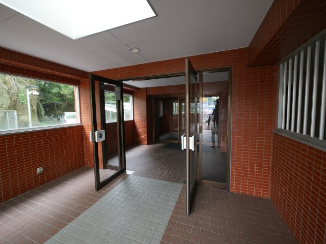 松の杜パークレジデンスのエントランス