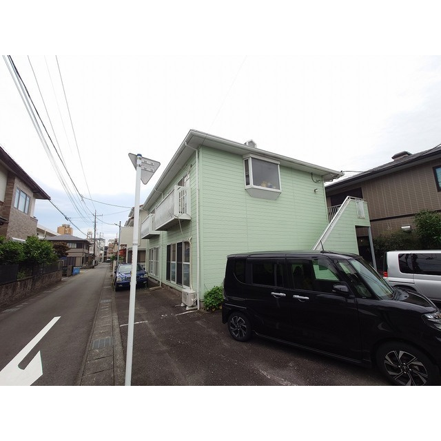 エステートピアみどりの駐車場