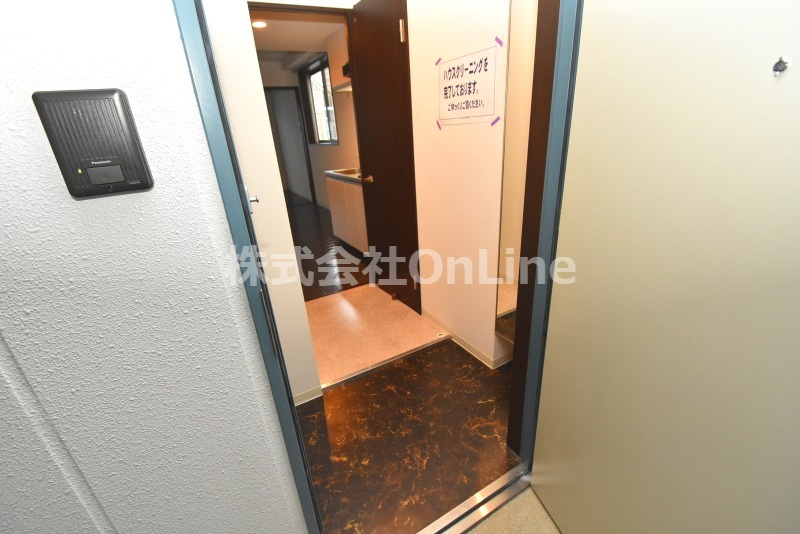 ルミエール・フジの玄関