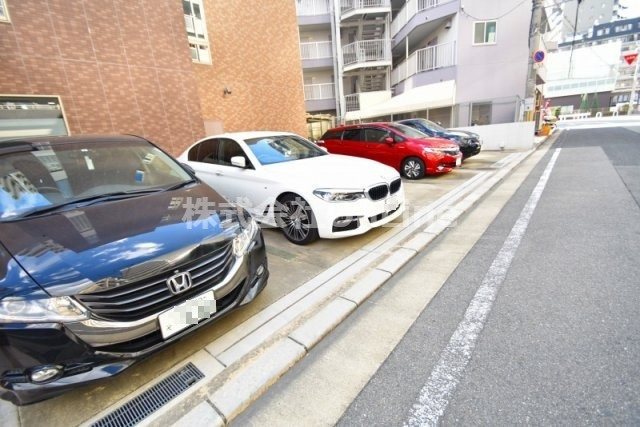 【駐車場】