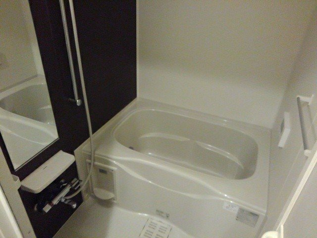 【浴室】 | クレメントハウス | きれいなお風呂です