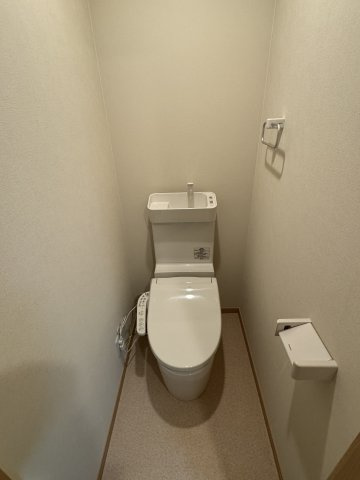 【トイレ】 | 落ち着いた色調のトイレです