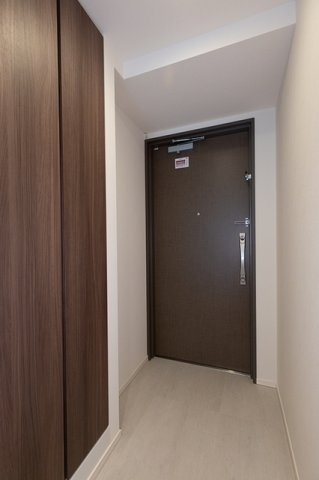 【玄関】 | パークアクシス横濱高島町 | ※写真は同タイプ住戸です。
