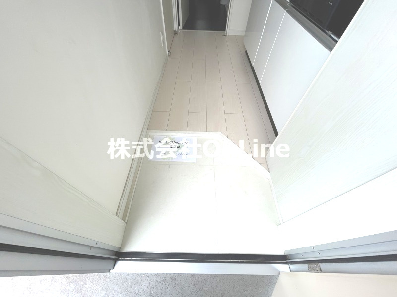 東大阪市友井２丁目のアパートの玄関