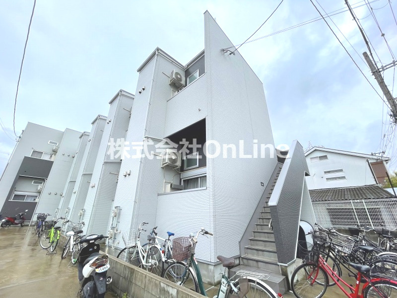 東大阪市友井２丁目のアパートの外観