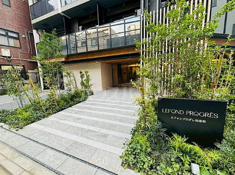 ルフォンプログレ田原町のエントランス