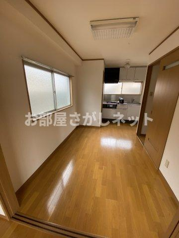 石渡マンション【おとり物件なし】#学生・社会人にオススメ！初期費用分割払いOK！の居間・リビング