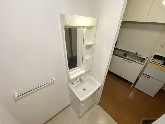 レオパレスジュネス　楓の内装