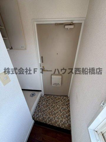 サニーコーポラスの玄関