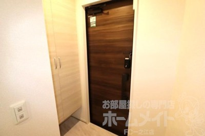 セレスティア江戸川Ⅱの玄関
