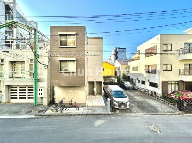 アールヴェール亀戸の防犯設備|【防犯カメラ】何かあった時の大事な証拠になることももちろんなりますが、防犯というくらいですので大事なのは防犯カメラがあることによって抑止力につながることですよね。