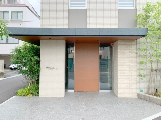 【エントランス】フレンシア学芸大学