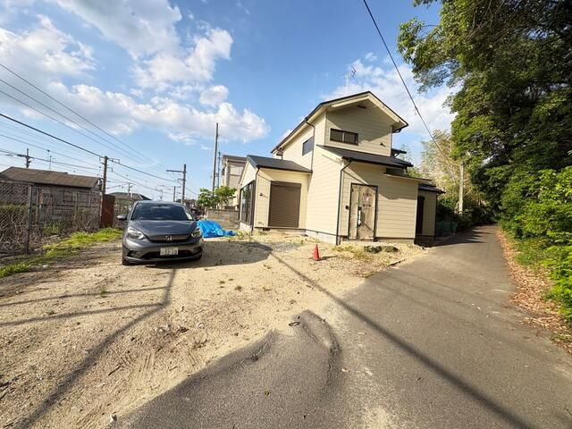 藤阪天神町貸家の外観