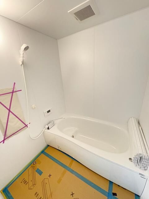 藤阪天神町貸家の浴室