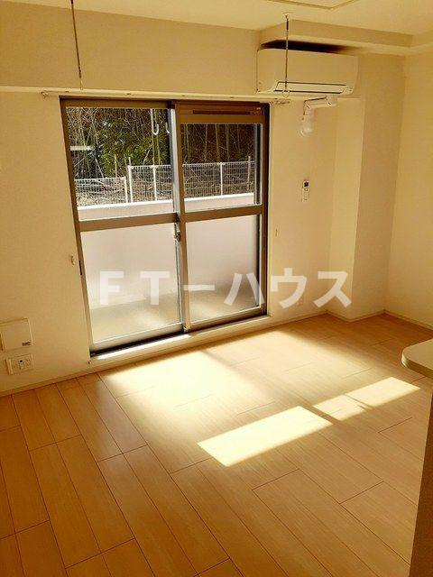 Ｃｅｎｔｕｒｙ　Ｈｉｌｌｓの居間・リビング
