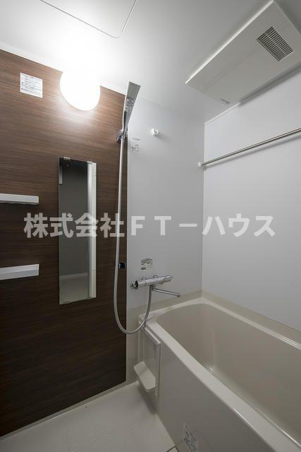 ドゥーエ西船橋の浴室