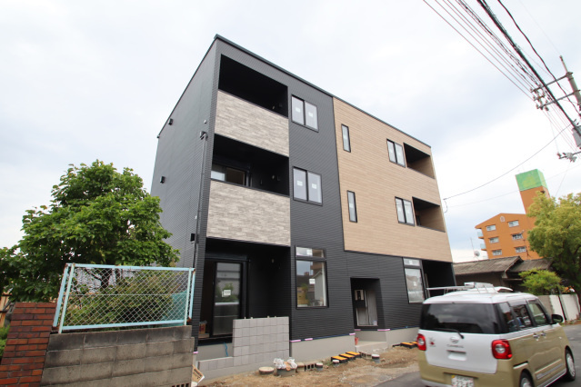 REGALE 船頭町のエントランス