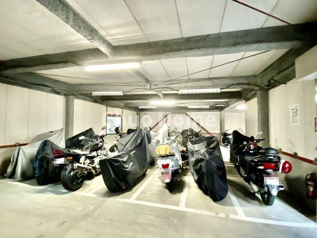 ライオンズタワー大島の駐車場|【バイク置場】最新の空き状況や費用などの詳細は担当スタッフまでお問い合わせください。