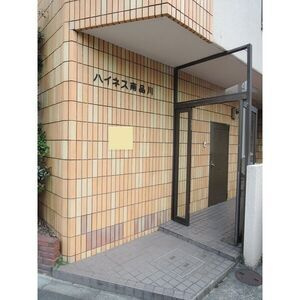 ハイネス南品川のエントランス