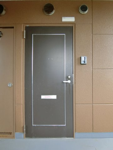 セレニティーＫの玄関