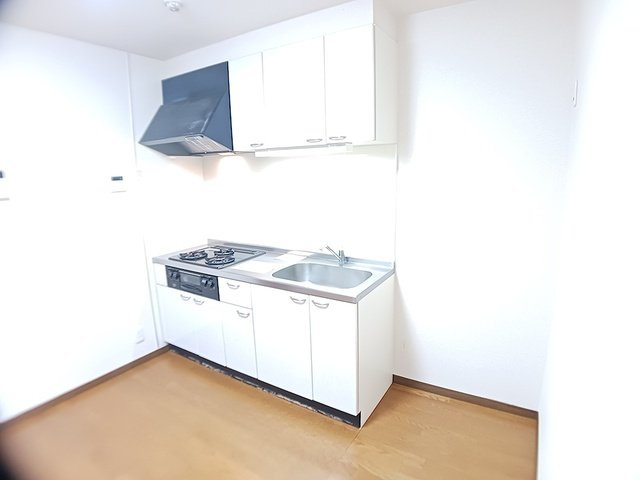 アンプルールリーブルＷｉｎｇのキッチン
