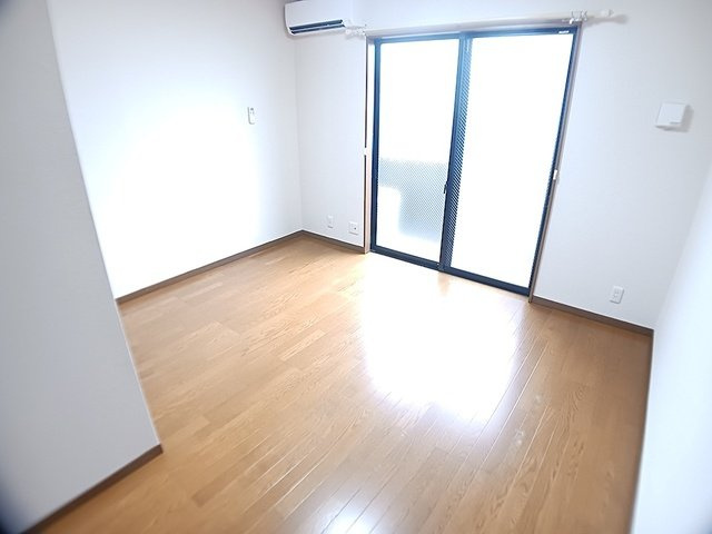 アンプルールリーブルＷｉｎｇの内装