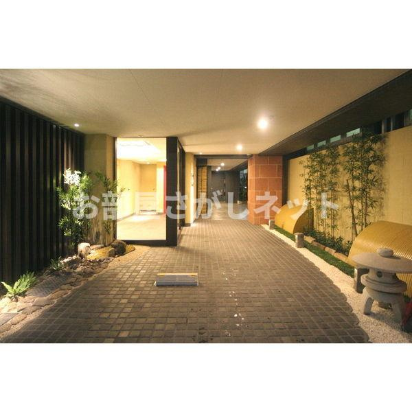 エステムプラザ市谷外濠公園【高級賃貸・ブランドマンション】のエントランス