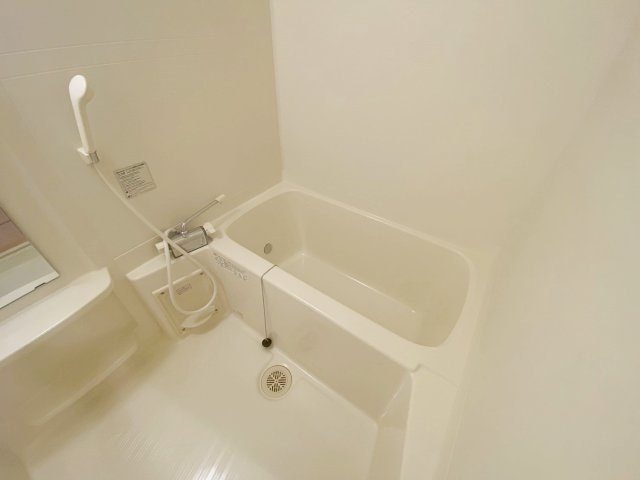 フローラの浴室|※同建物の類似写真となります。
